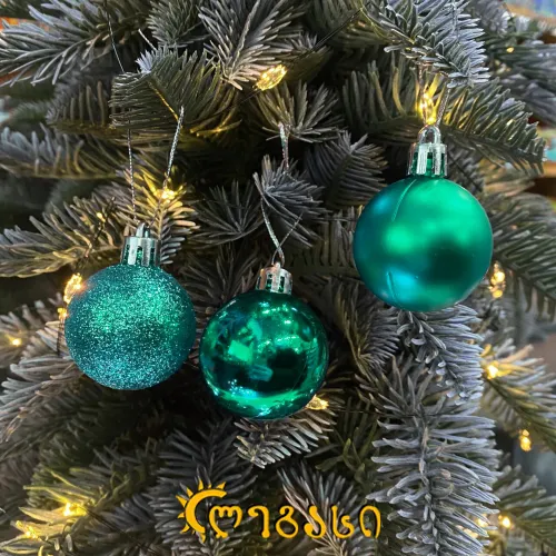 ნაძვის ხის სათამაშო 12ც.