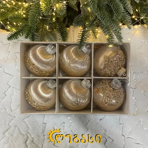 ნაძვის ხის მოსართავი სათამაშო