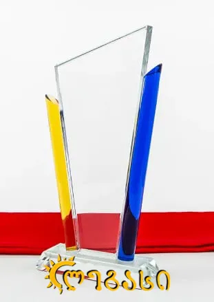 შუშის თასი (ჯილდო, პრიზი) 25 სმ